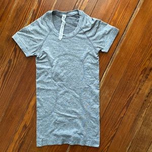 Size 0 swiftly tech short sleeve full length